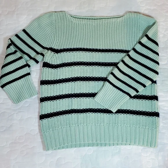 gap blue and green striped sweater